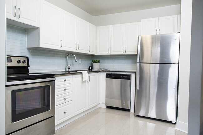 Photo - Imperial Towers