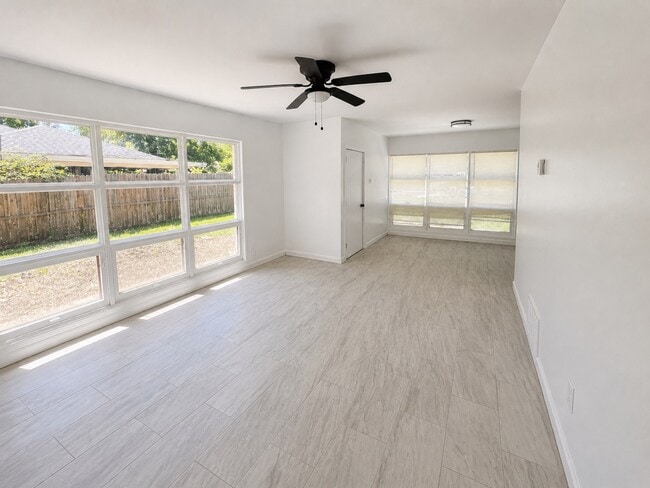 Photo - 1400 Audubon Rd