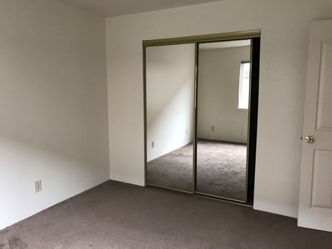 Photo - 1493 Larissa Cir Unit B