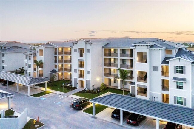 Building Photo - 12140 Wellen Golf St Unit 106 Rental