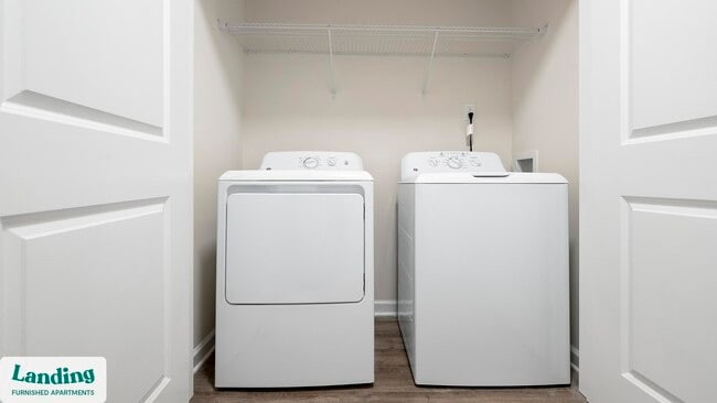 Photo - 170 Emery Ave NW Unidad 2019