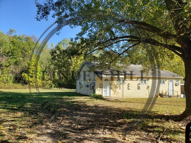 Photo - 2310 E Florence Ave Unit Apt 1