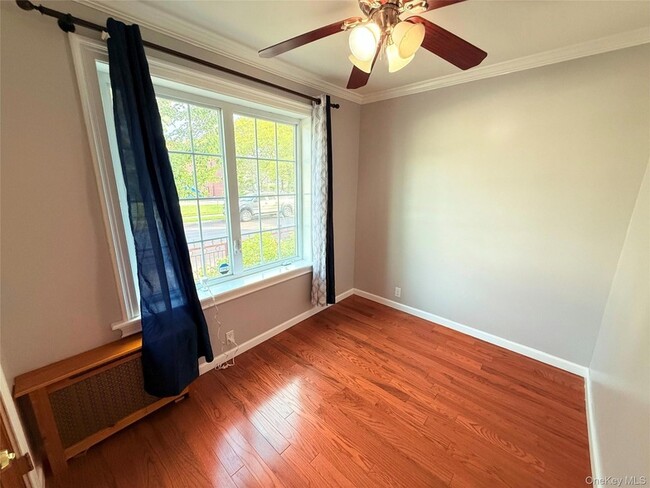 Building Photo - 41 Dewitt St Rental