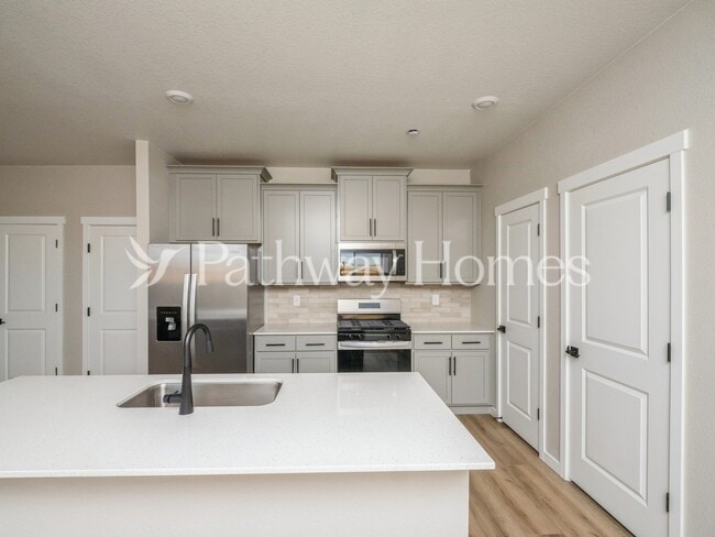 Photo - 9421 Yampa St