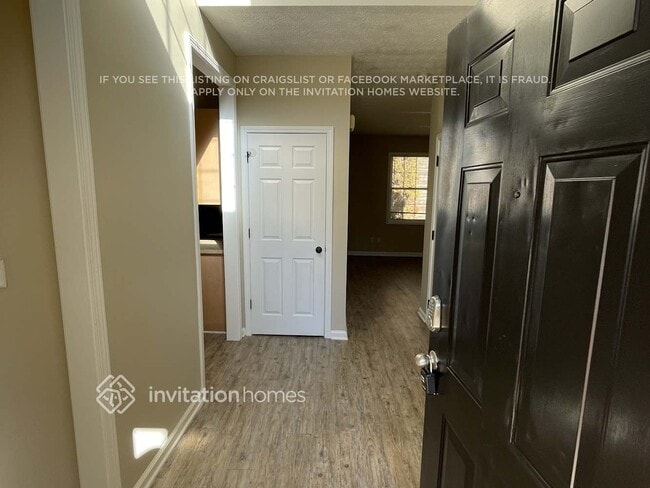 Photo - 210 Diamond Valley Pass