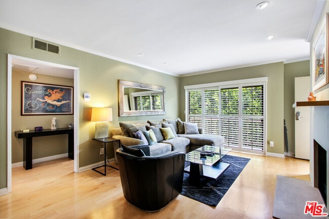 Photo - 10671 Wilkins Ave Unit 5