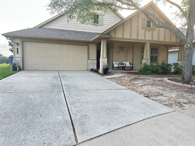 Building Photo - 19403 Wildwood Dale Ln