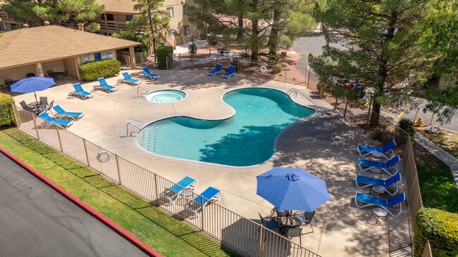 Building Photo - Mountain View Villa Apartments