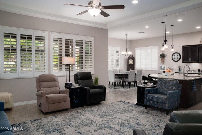 416 N Questa Trail