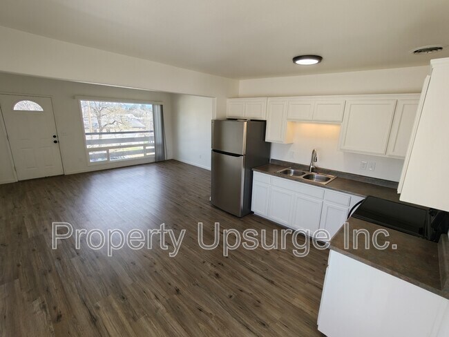 Photo - 2405 Old Eureka Way