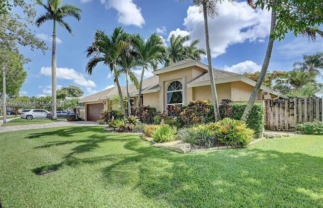 Photo - 5711 SW 88th Ter