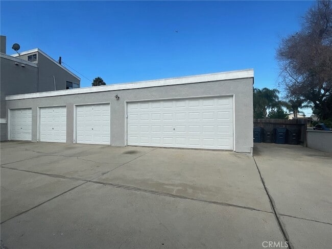 Photo - 7892 Newman Ave