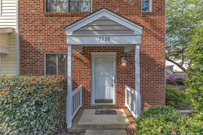 Photo - 5900 Shady Grove Cir