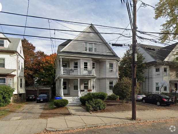 Building Photo - 140 Brooks St Unit #2 Rental