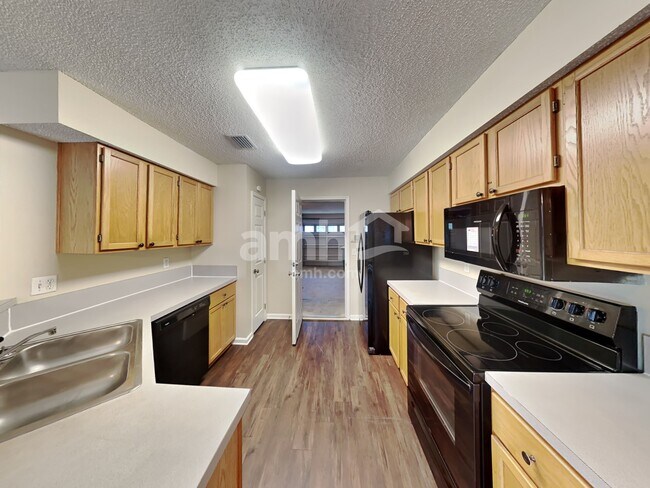 Photo - 12612 Ashglen Dr N