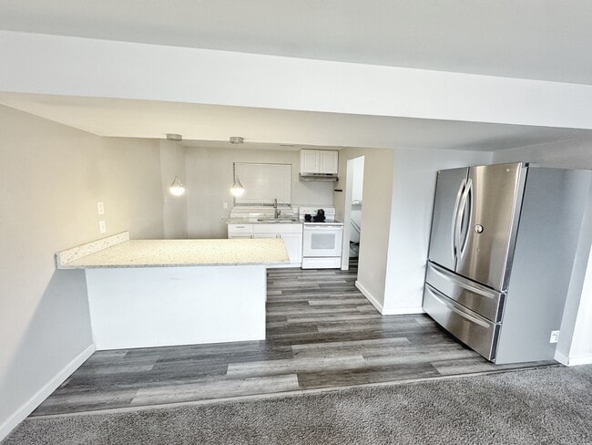 Photo - 15093 E 11th Ave Unidad 1