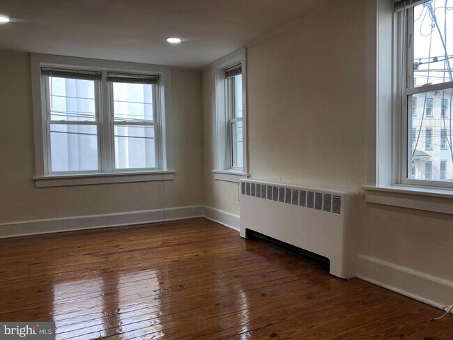 24 N Union St