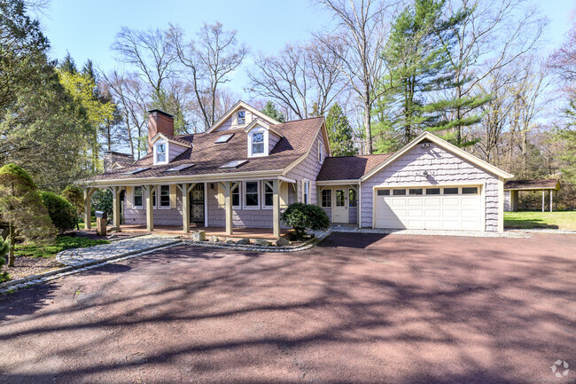 Building Photo - 414 Riversville Rd Rental