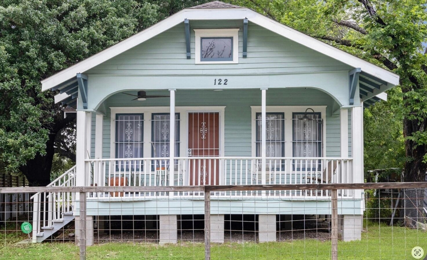 Photo - 122 Bedford St