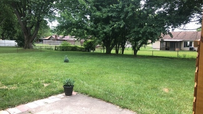Photo - 4900 Scothills Dr