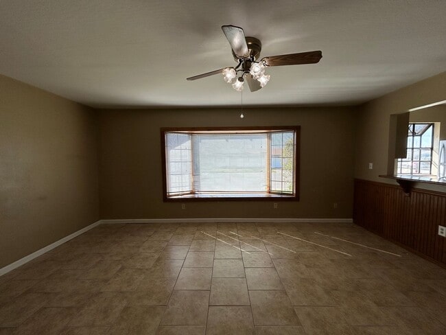 Photo - 2363 Vía Cedro