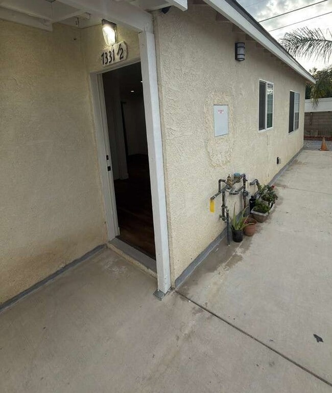 entrance - 7333 Kraft Ave Unit 1.5