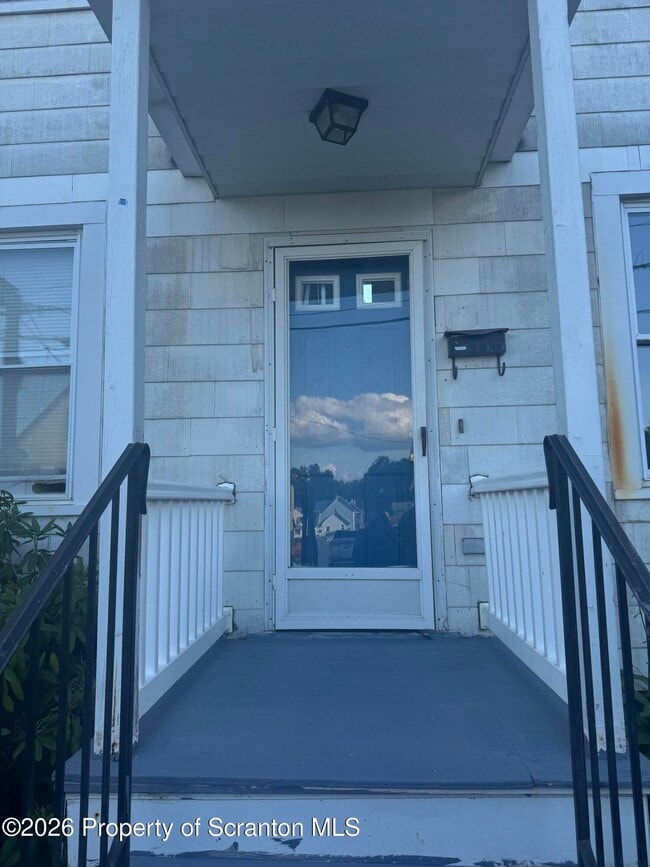 Photo - 231 Reese St