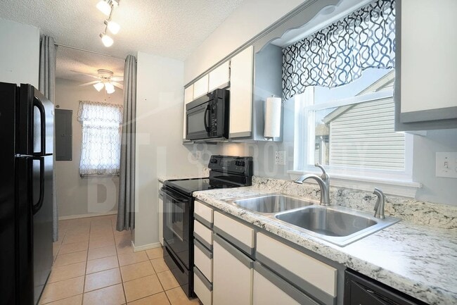 Photo - Great Condo near the Lake!