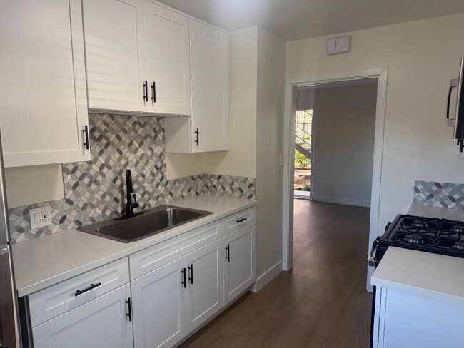 Photo - A Walkers Paradise and Serene Canyon Views in one of San Diego's most charming neighborhoods, Mis...