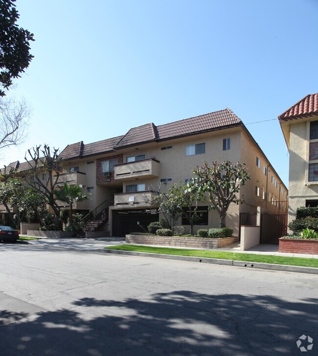 Building Photo - Tujunga Apartments