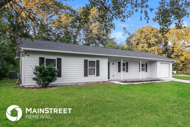 Photo - 430 Birch Ln SE