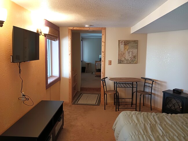Photo - 11136 Circle Dr