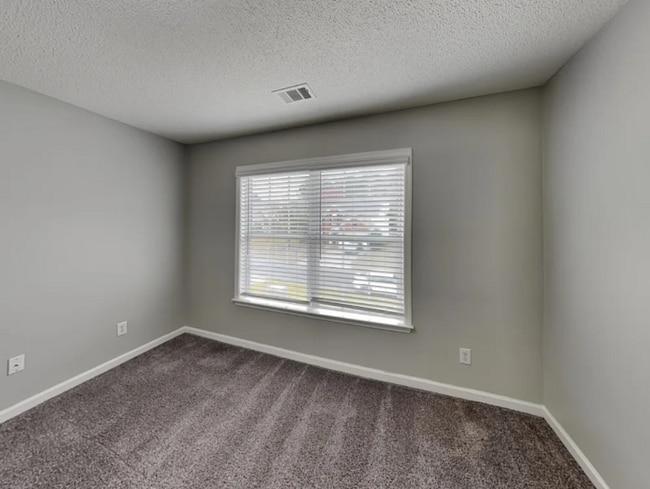 Photo - 3015 Donamire Ave NW