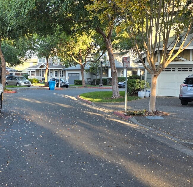 Photo - 426 Matteri Cir