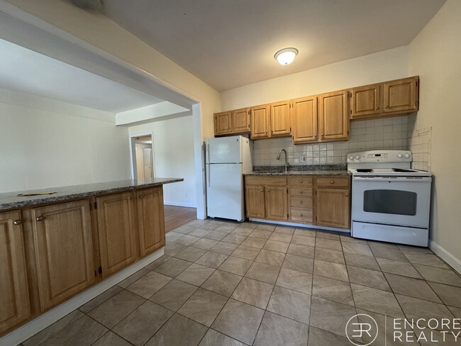 Building Photo - 1161 Commonwealth Ave