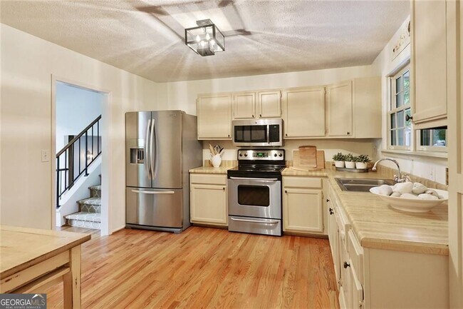 Photo - 130 Cains Cove Dr