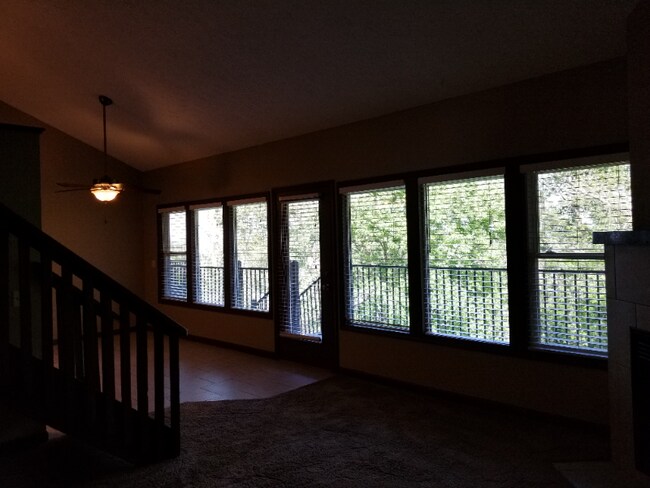 1920 Parkwild Dr Unidad 6