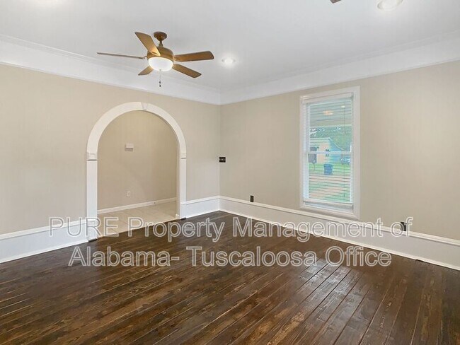 Photo - 2303 22nd St