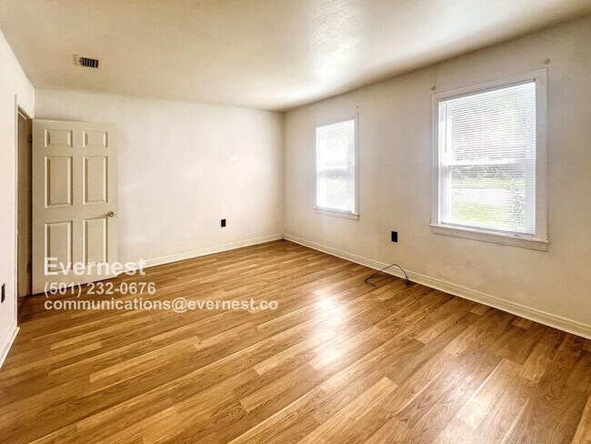 Photo - 1320 Adams St