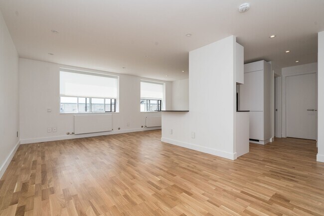 Photo - 25 Eccleston Dr Unit 402