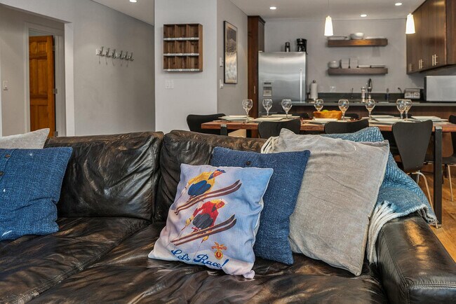 Photo - 450 S Pine St Unidad ID1324994P