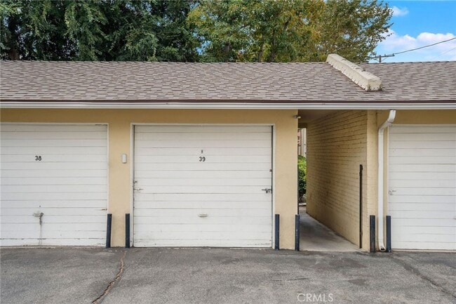 Photo - 619 Granada St