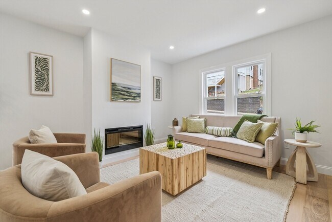 Photo - 34 Larch St Unidad 1
