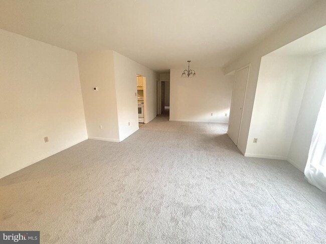 Photo - 8865 Roll Right Ct Unidad J