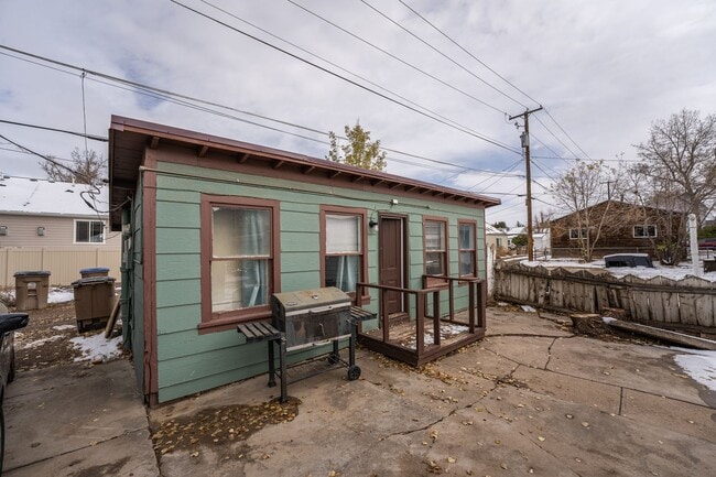 Building Photo - 1111 E Flint St Unit Flint1111D