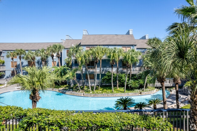 Seasons Beachfront - Seasons Beachfront Apartments