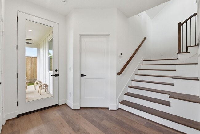 Photo - 7704 Earl Rudder Wy