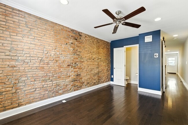 Photo - 127 W Randall St