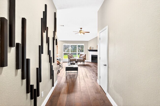 Photo - 2230 Howell Ave