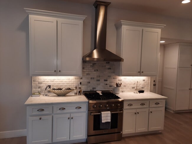 Photo - 1735 Woodridge Dr